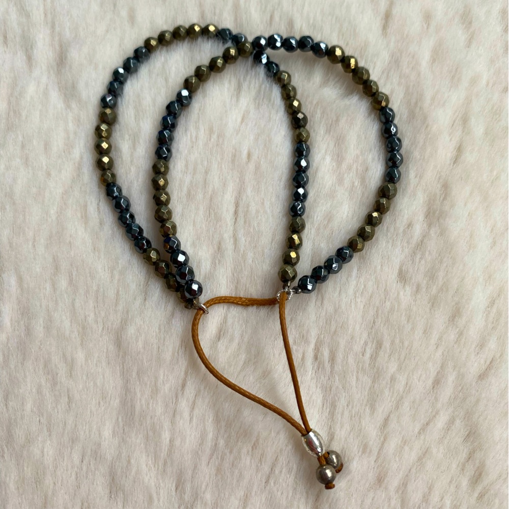 BNWOT Beaded adjustable drawstring bracelet